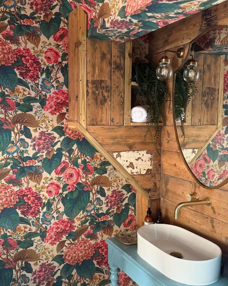 Periwinkle Cottage Guest Bedroom